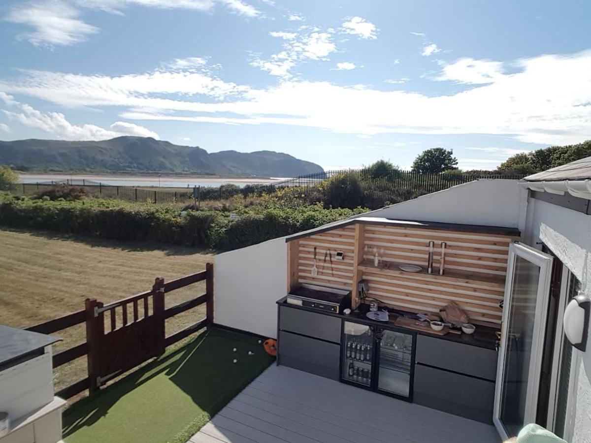 3 Bedroom Deganwy Sea View Beach House Ll31 Экстерьер фото